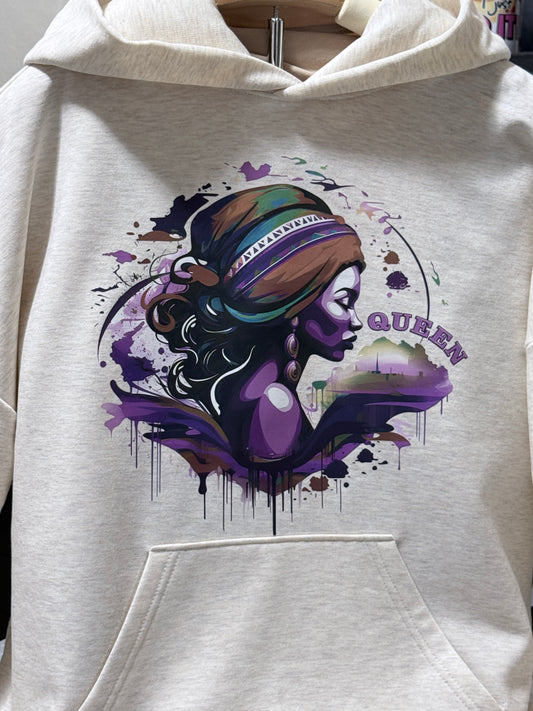 Graphic Hoodie “Queen”